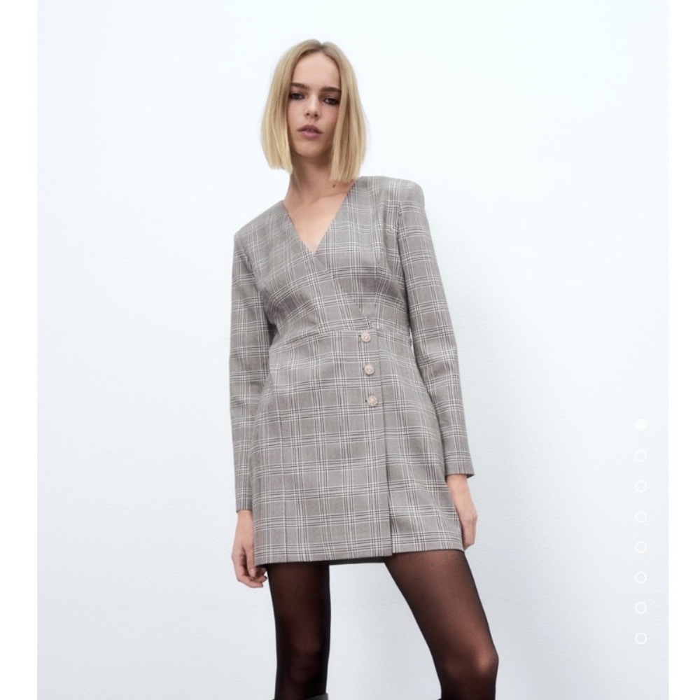 EUC ⭐️ ZARA PLAID BLAZER DRESS BLACK / WHITE SIZE XS